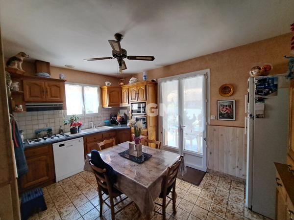 Saint-Pierre-d'Eyraud (24130) Maison 3 chambres Hangar métallique 120m2