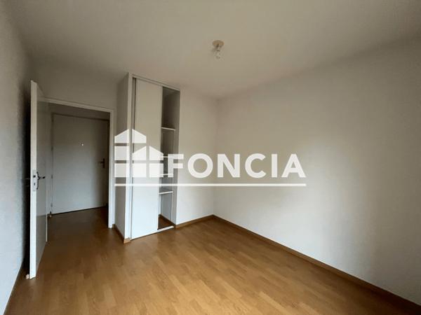 Location Appartement 3 pièces 57.44 m² - 1 SQUARE ELSA TRIOLET Cholet 49300