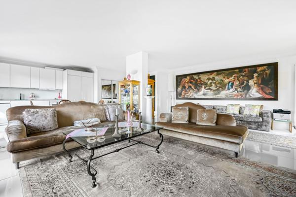 À DEUX PAS DU PARC DE SAINT-CLOUD