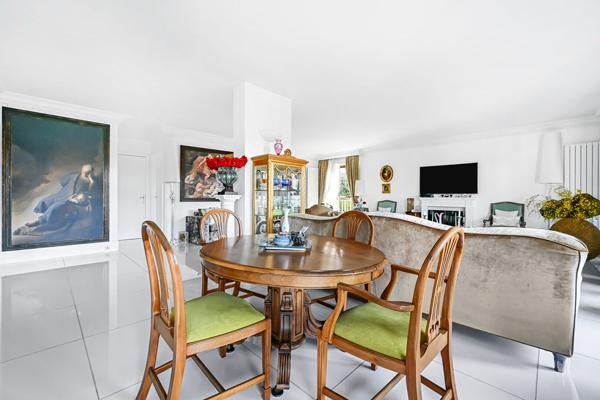 À DEUX PAS DU PARC DE SAINT-CLOUD