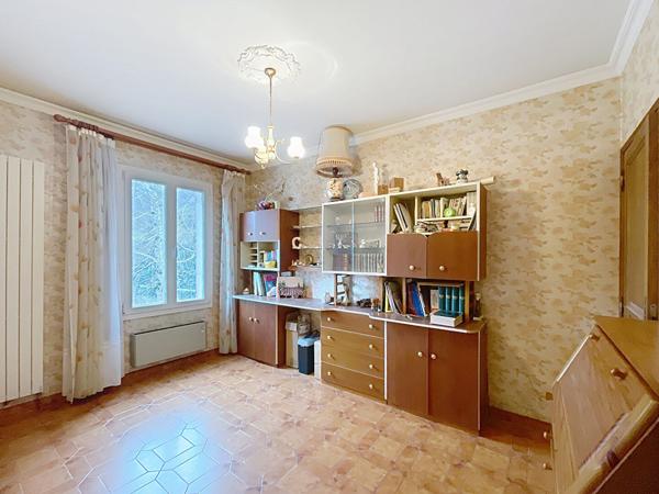 Dauphin maison 5 pièces, appartement indépendant  et garage