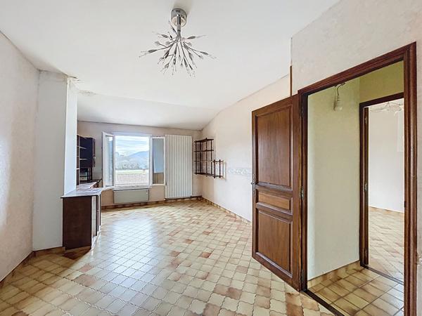 Dauphin maison 5 pièces, appartement indépendant  et garage