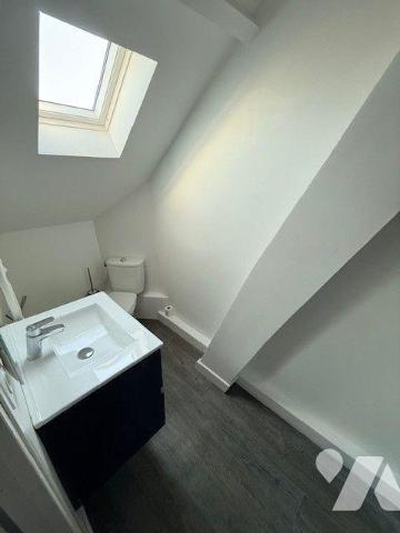 Maison à vendre à Berck (62600) en Pas-de-Calais (62)

À Berck (62600), maison entièrement ré...