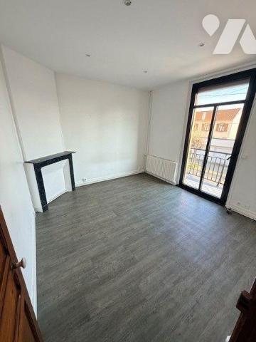 Maison à vendre à Berck (62600) en Pas-de-Calais (62)

À Berck (62600), maison entièrement ré...