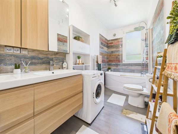 Corbeil-Essonnes (91100) Maison familiale 6 pièces – 130 m² – Jardin arboré et véranda – Corbeil-Essonnes