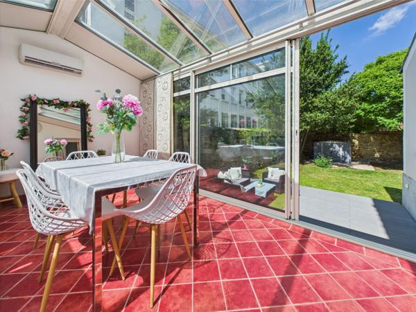 Corbeil-Essonnes (91100) Maison familiale 6 pièces – 130 m² – Jardin arboré et véranda – Corbeil-Essonnes