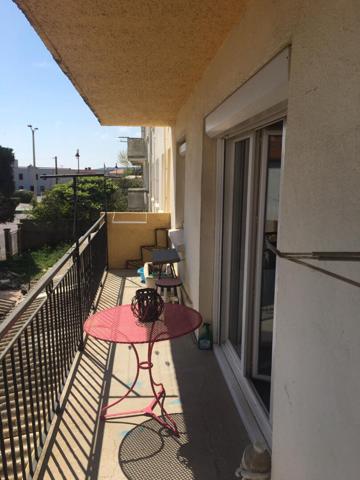 11210 PORT LA NOUVELLE Appartement 3 pièces balcon