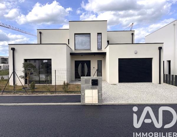 Maison à vendre 6 pièces 163 m² Loire-Authion