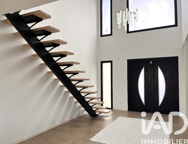 Maison à vendre 6 pièces 163 m² Loire-Authion