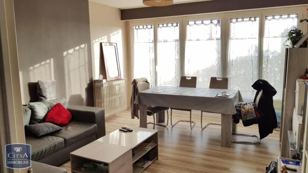 Appartement à louer 3 pièces 65.95m²