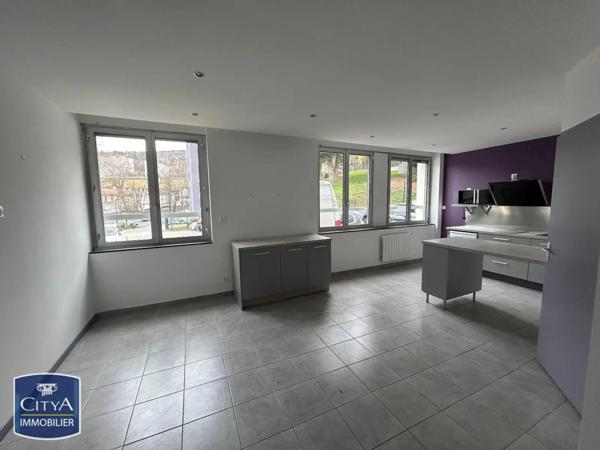 Appartement à louer 2 pièces 54.8m²