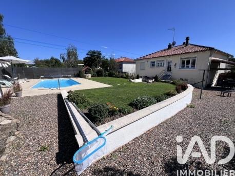 Maison à vendre 5 pièces 98 m² Saint-Aubin-le-Cloud