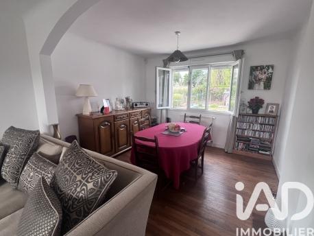 Maison à vendre 5 pièces 98 m² Saint-Aubin-le-Cloud