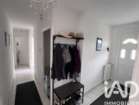 Maison à vendre 5 pièces 98 m² Saint-Aubin-le-Cloud