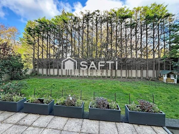 A 3 minutes à pied du Tram T2 Meudon-sur-Seine (18 minutes de La Défense), Ile Seguin