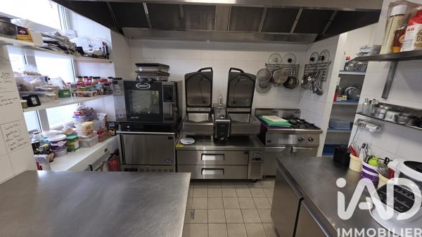 Restaurant à vendre 198 m² Tavers
