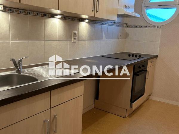 Location Appartement 2 pièces 46.07 m² - 42 AVENUE DU RESEAU JOHNNY Quimper 29000