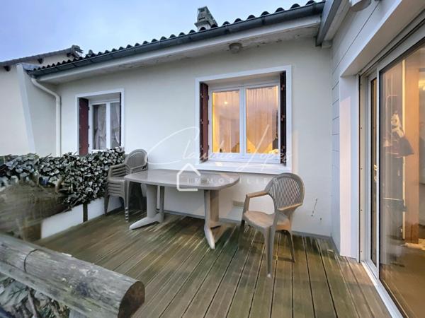 MAISON FAMILIALE -PAS MITOYENNE TRÈS BEAUX VOLUMES