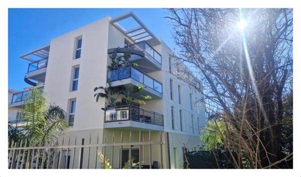 Dpt Alpes Maritimes (06), à vendre ANTIBES appartement duplex T4 de 110,7 m²
