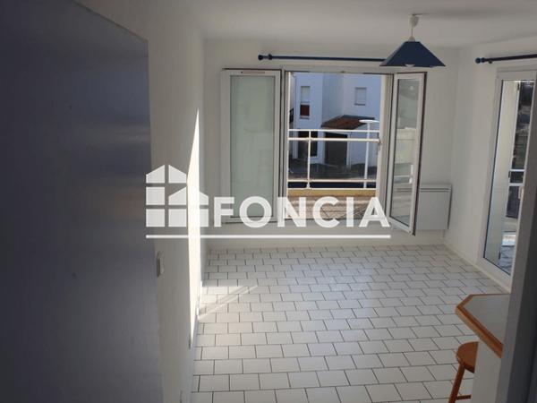 Location Appartement 3 pièces 42.65 m² - RUE LA FEE La Rochelle 17000