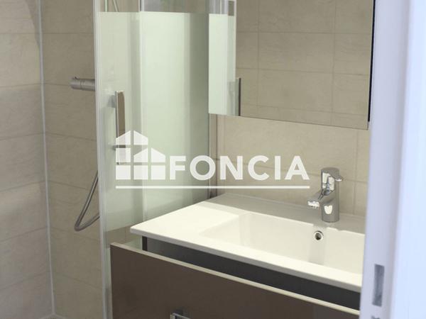 Location Appartement 3 pièces 42.65 m² - RUE LA FEE La Rochelle 17000