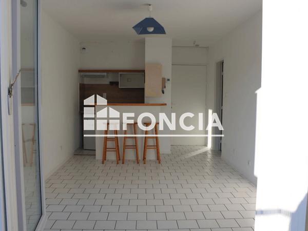Location Appartement 3 pièces 42.65 m² - RUE LA FEE La Rochelle 17000