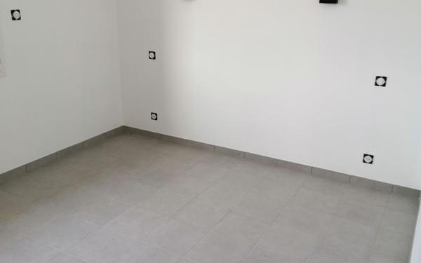 Maison à louer    4 pièces •  Saint-Perdon