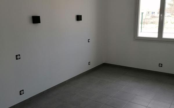 Maison à louer    4 pièces •  Saint-Perdon