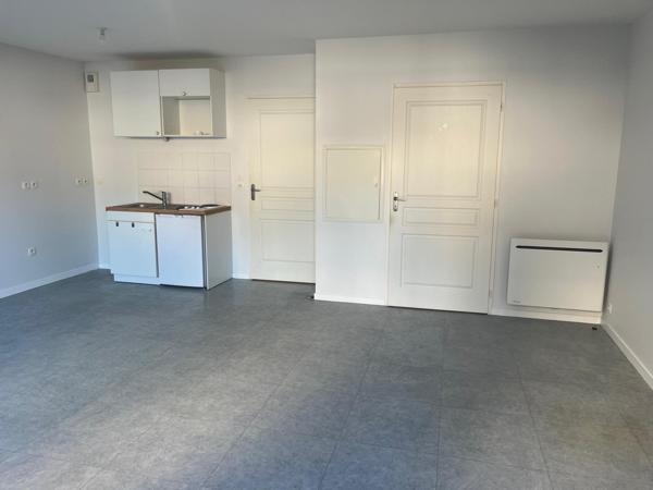 Transaction immobilière › Grand Studio avec Terrasse et Parking - La Rochelle