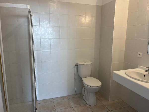 Transaction immobilière › Grand Studio avec Terrasse et Parking - La Rochelle