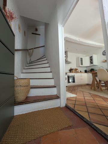 Meyrargues (13650) Le charme d’une maison de village, la vie à pied à Meyrargues