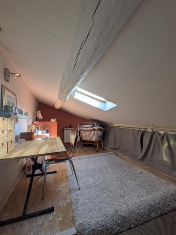 Meyrargues (13650) Le charme d’une maison de village, la vie à pied à Meyrargues