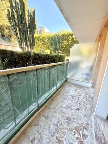 Nice (06200) FABRON - Elégant 2 pièces de 61m² avec terrasse - Résidence de standing avec piscine et concierge!