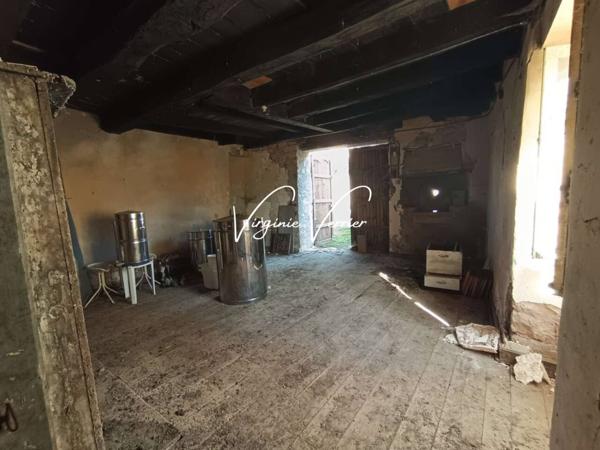 Bien immobilier à vendre 4 pièces de 200 m²