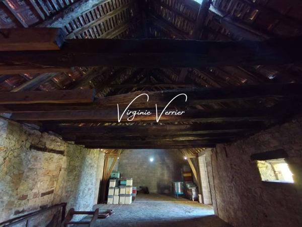 Bien immobilier à vendre 4 pièces de 200 m²