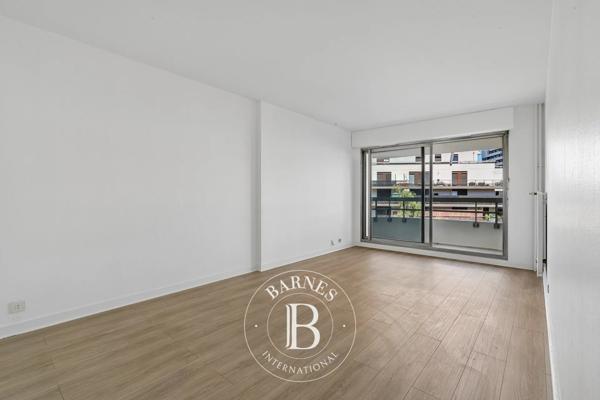 Paris 19ème, Appartement 1 Chambre -  49 m² à vendre