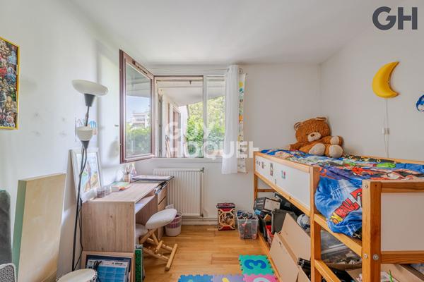 CHARMANT APPARTEMENT 3 PIÈCES (75 m²) À SOISY-SUR-SEINE