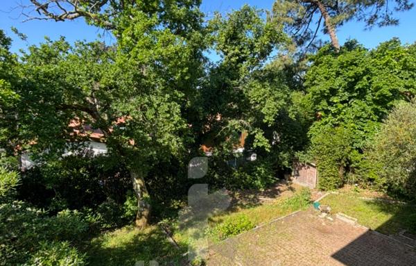 Maison 7 pièces de 165 m2 à rénover   Quartier calme, fort potentiel