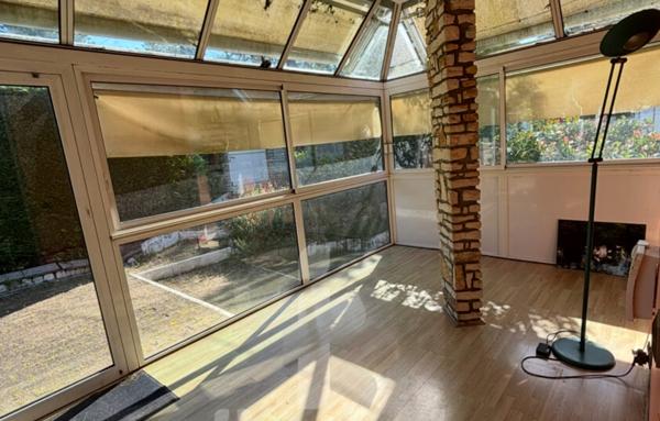 Maison 7 pièces de 165 m2 à rénover   Quartier calme, fort potentiel