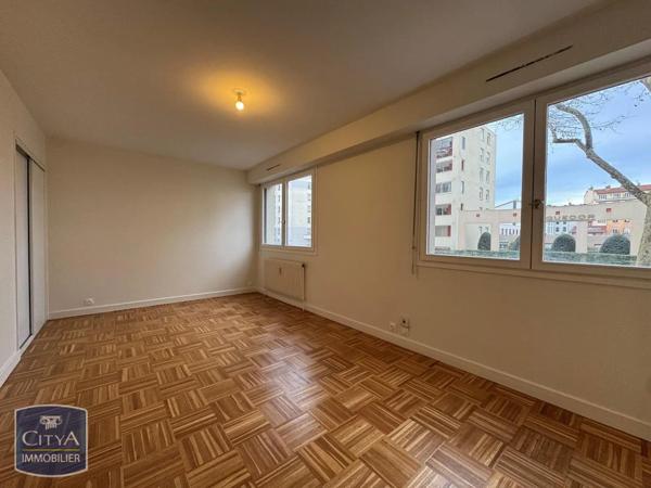 Appartement à louer 1 pièce 29.74m²