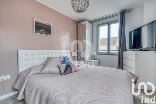 Apartment for sale 4 rooms 81 m² Serris