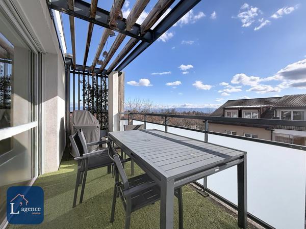 Appartement T4  89 m2 Vue Mont-Blanc garage double et cave à GEX 01170
