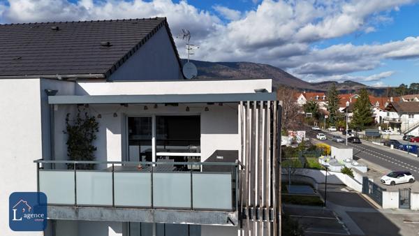 Appartement T4  89 m2 Vue Mont-Blanc garage double et cave à GEX 01170