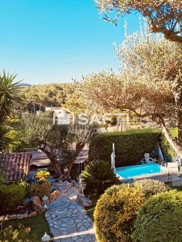MAS DE CHARME AVEC JARDIN PISCINE DEPENDANCE ET GARAGE À QUELQUES PAS DE LA MER