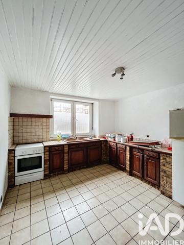 Immeuble à vendre 257 m² Ippling