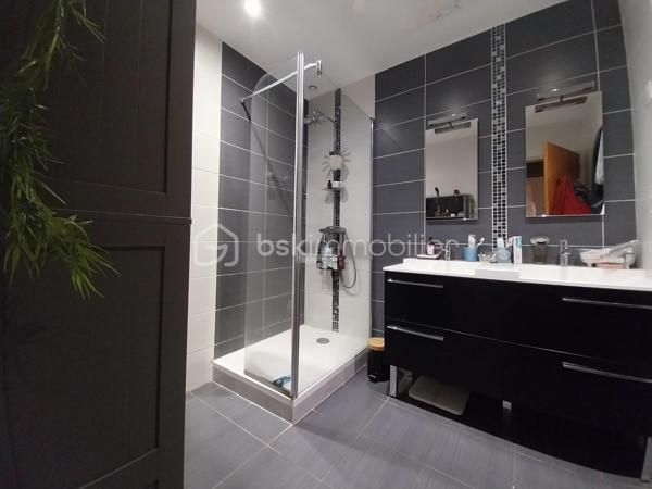 Immeuble mixte de 159 m²