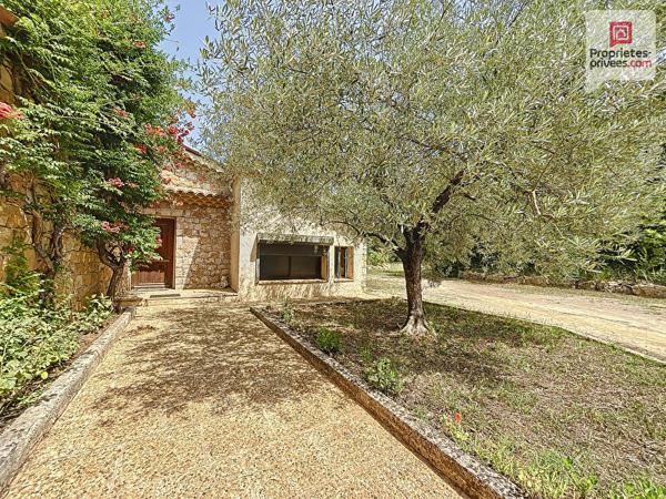 Tourrettes - Maison d'architecte avec piscine