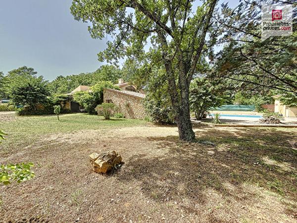 Tourrettes - Maison d'architecte avec piscine