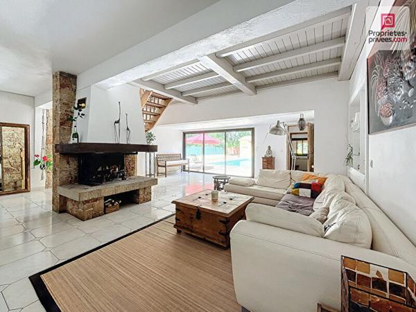 Tourrettes - Maison d'architecte avec piscine