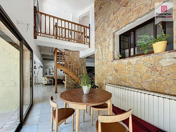 Tourrettes - Maison d'architecte avec piscine